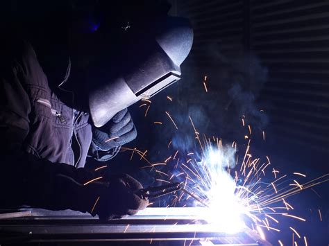 Web Design for Metal Fabricators: A Beginner’s Guide